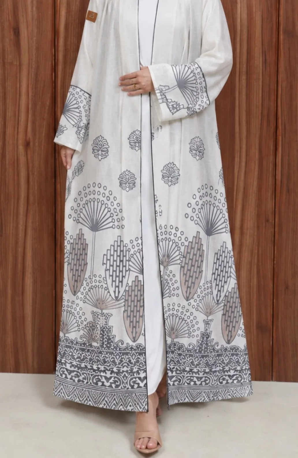 Ivory abaya with grey botanical print